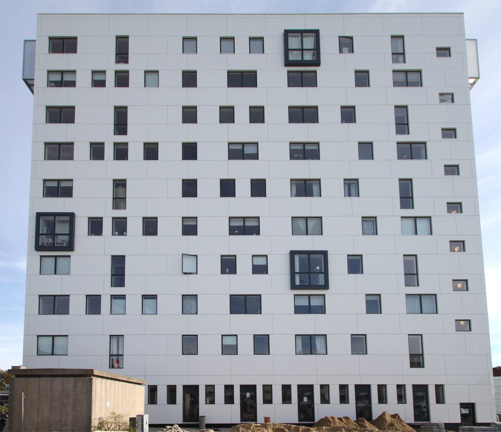 Gerenoveerd gebouw met Alucobond platen